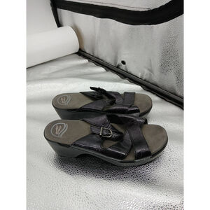 Dansko Sela Black Patent Leather Criss Cross Slide Sandal 41